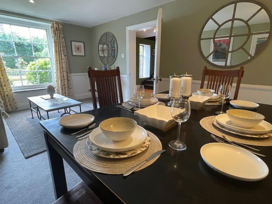 Winforton Stylish 2-Bed Cottage With Secure Parking מראה חיצוני תמונה